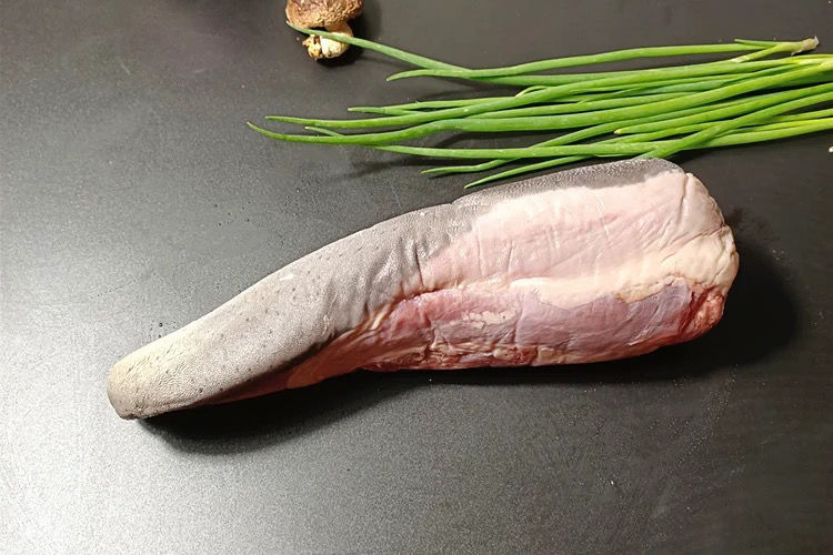 冷藏发货新鲜整条牛舌2斤包装黄牛舌4斤无舌根舌尖烧烤火锅黎麦跃堡二