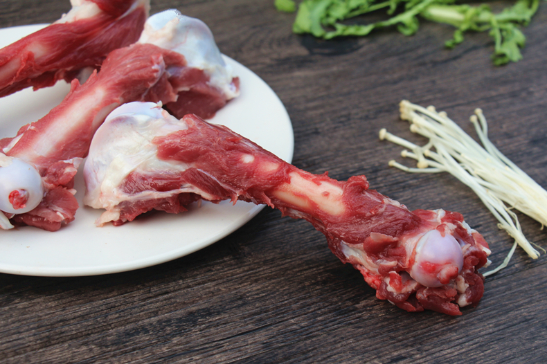 羊骨头羊筒骨新鲜羊棒骨羊腿骨羊大骨现杀放养山羊3斤