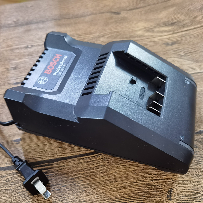 德国原装18v电池锂电钻电锤通用充电快充充电器配件gal18-40 原装博世