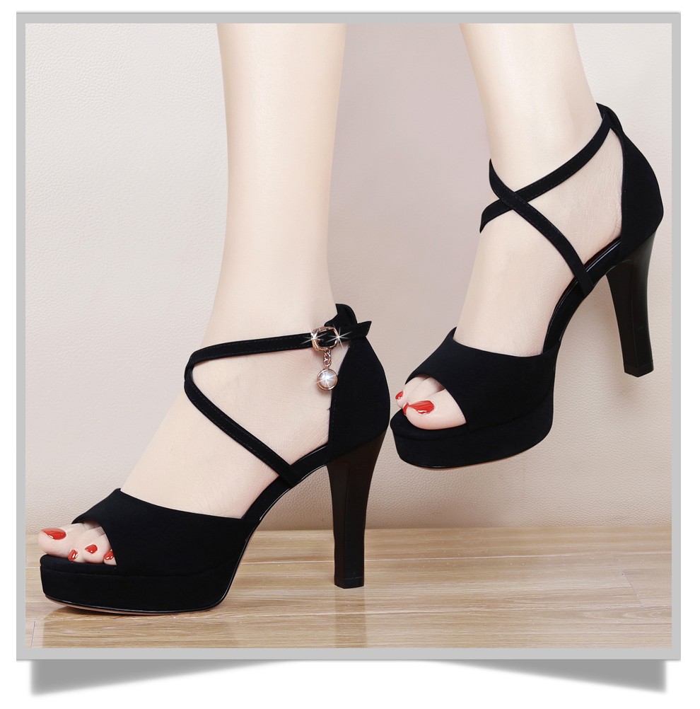 凉鞋女2022年春夏季新款女鞋子鱼嘴细跟高跟鞋一字扣带女式凉皮鞋防水