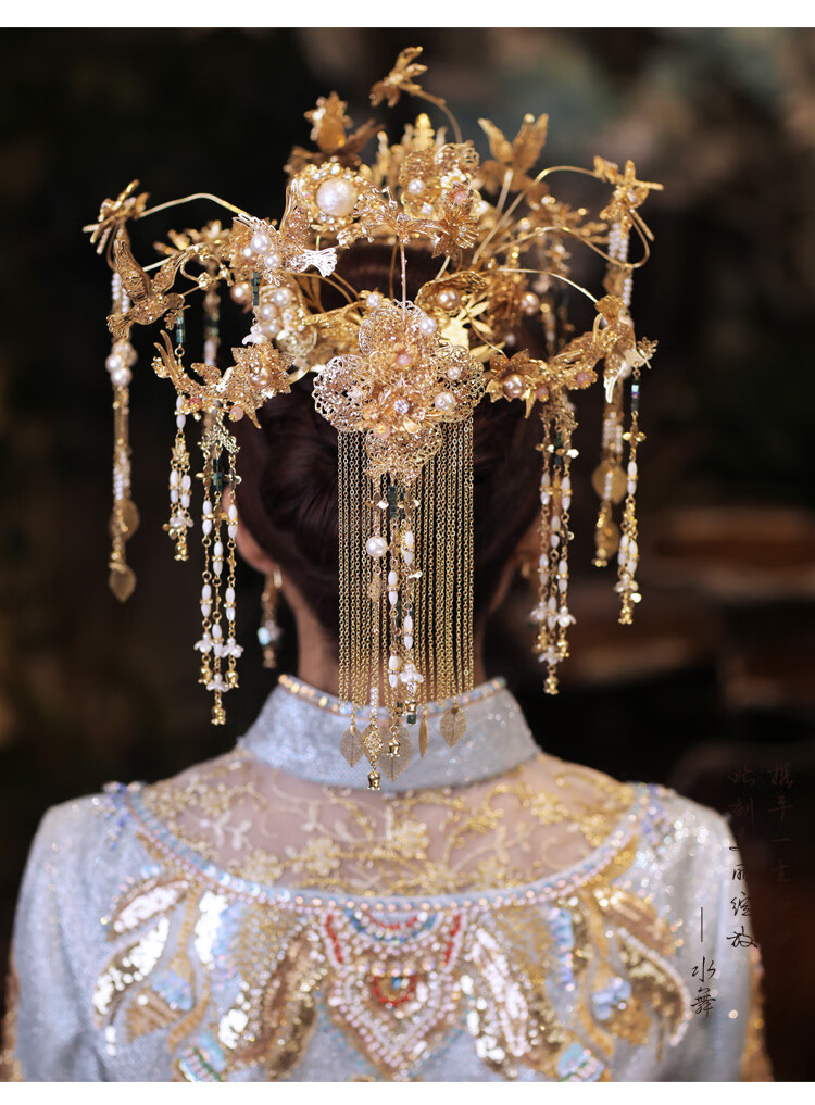 赛魅人新娘秀禾头饰2021新款金色流苏中式凤冠结婚秀禾服发饰七夕情人