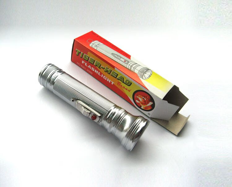 老式手电筒虎头ft300 铁质 铁皮一号电池 黄光 怀旧 胎教 虎头经济