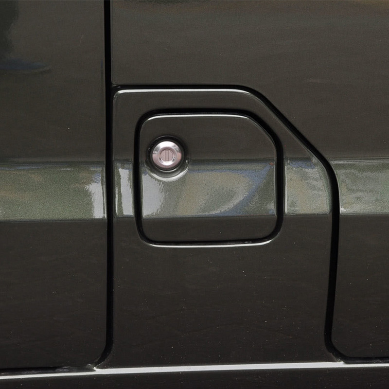 适用于 东风小康v27油箱门 加油口盖板v27油箱外盖铁板外盖 油箱盖