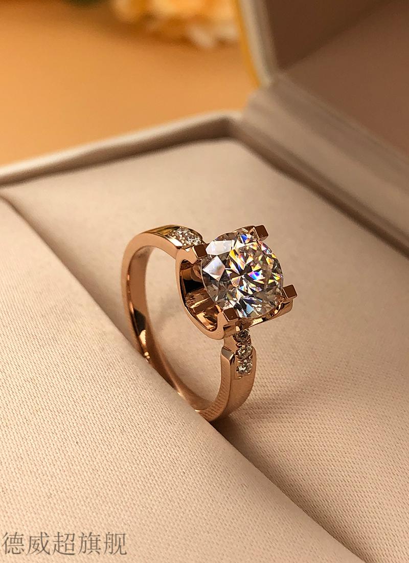 大钻戒18金k莫桑石钻戒女玫瑰金一10克拉牛头款四爪5求婚超大戒指同款