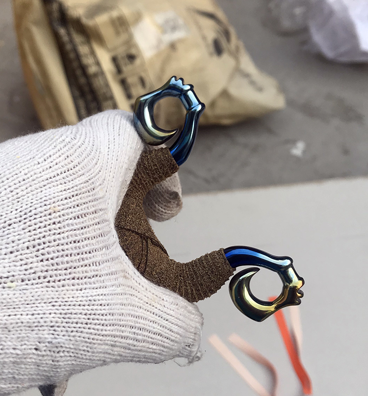 高端质量耐用传统竞技弹弓传统冷弯弹弓30不锈钢钛合金手工冷弯小直板