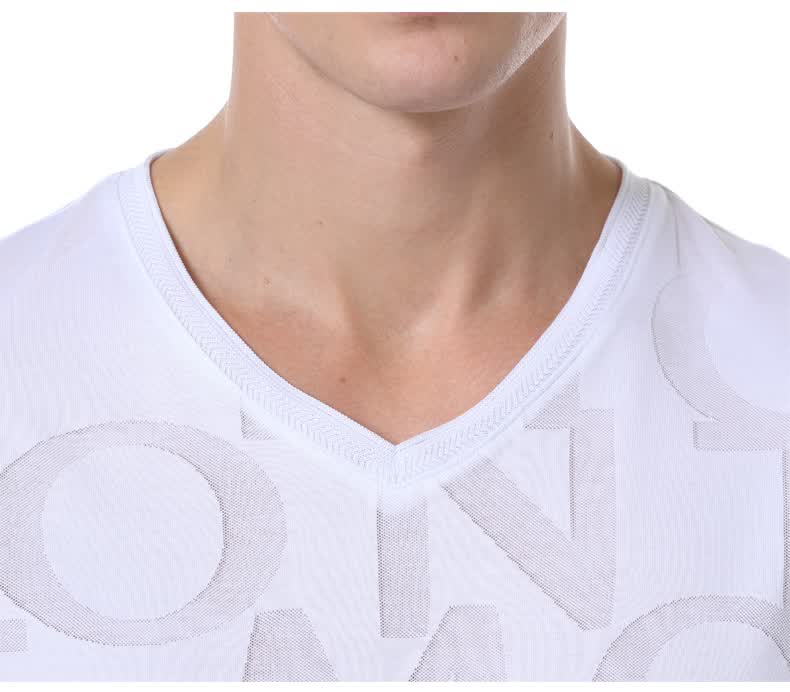 梦特娇官方直发男士春夏v领短袖t恤 时尚修身字母logo棉混纺t恤 r4 深