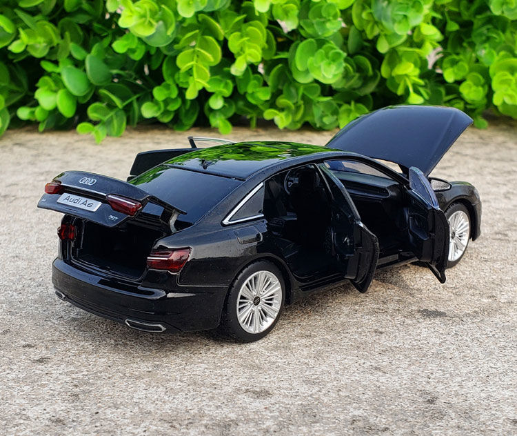 桑菽1:32奥迪a8合金车模六开门仿真金属车模收藏摆件带避震车玩具