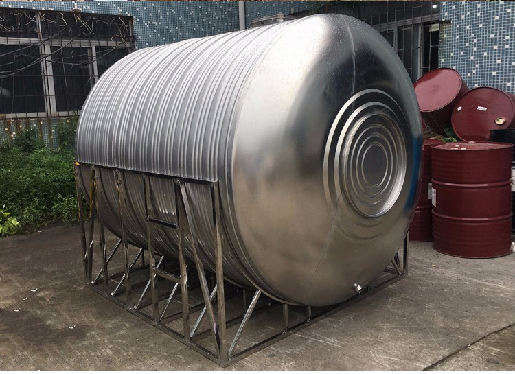 不锈钢水箱水塔蓄水罐储水箱屋顶楼顶农村家用大型蓄水池卧式立式工厂