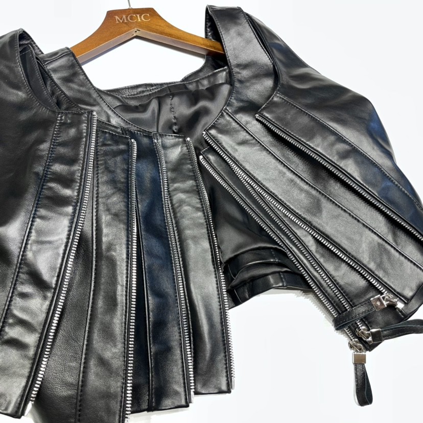 背心羊皮马甲女显瘦女士马甲真皮女式皮马甲女款新款欧货抹胸u领拉链