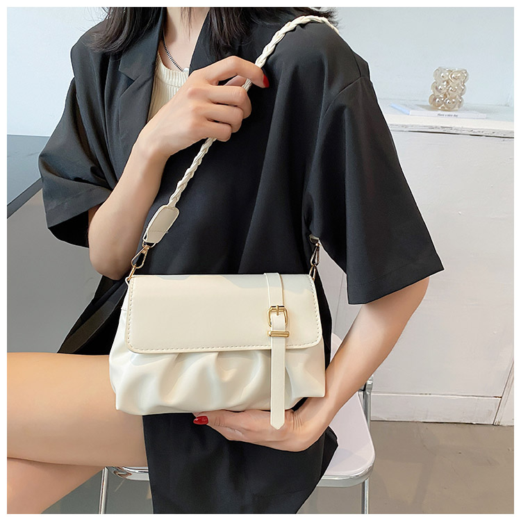 女生包包斜跨包女2021新款潮时尚斜挎包夏季百搭ins小众单肩腋下包