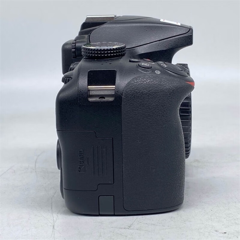 适用金典尼康d3000d3100d3200d3300d3400d3500数码单反相机98新d3400