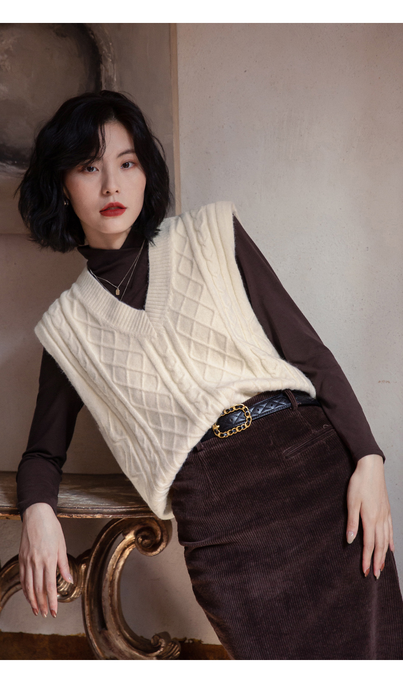 弥古v领麻花毛衣马甲2021年新款女秋季复古内搭外穿针织背心外波浪