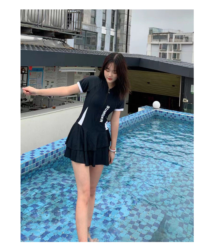 女孩12-15岁小清新运动风游泳衣ins网红款小胸聚拢连体泳衣遮肚显瘦