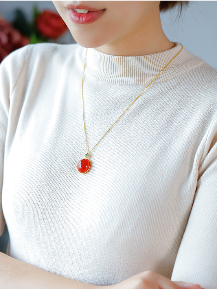 庆五一沃韵凡凡家18k金保山冰红吊坠天然南红玛瑙椭圆蛋面冰透水润起