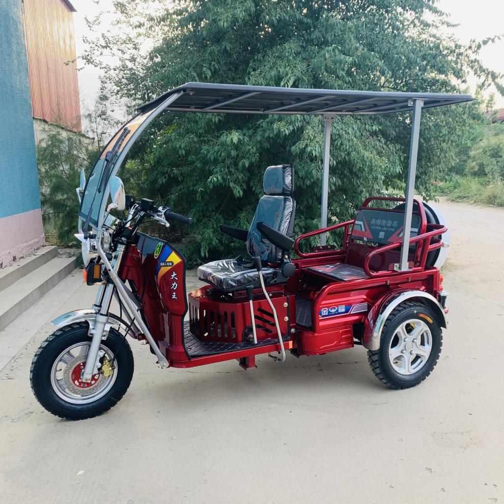 助残三轮摩托车汽油客货载客代步车小型老人残疾人水冷燃油三轮车