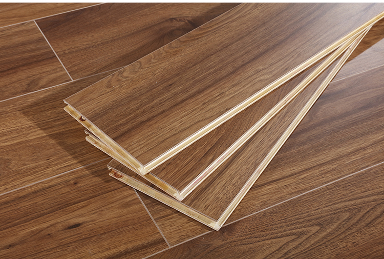 皇浩裕深咖色自然松木三层多层实木复合地板家用地暖金刚板直销环保