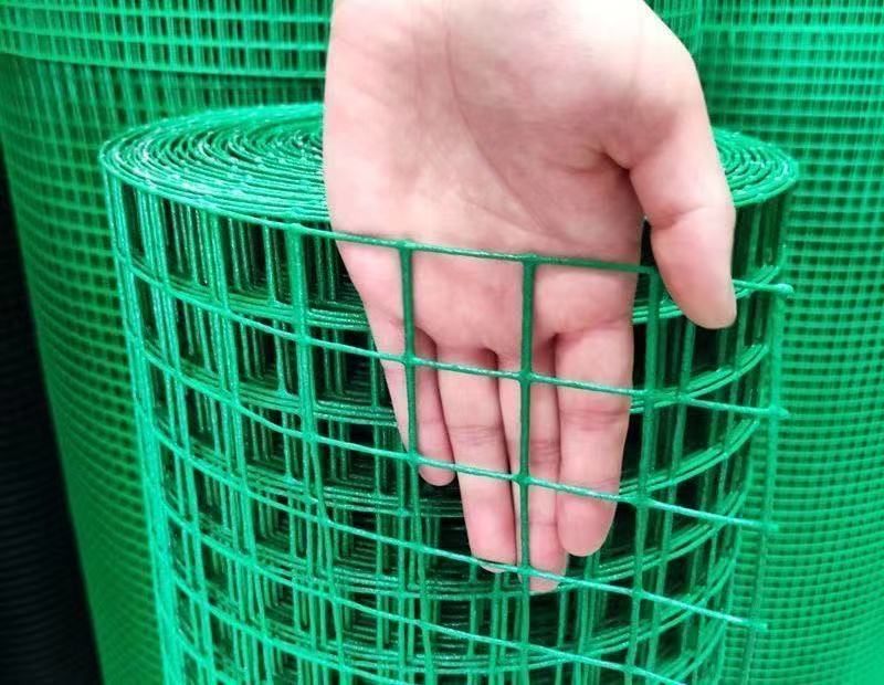 铁丝网养殖网围栏网养鸡网栅栏护栏防护网荷兰网果园网电焊网批发小孔