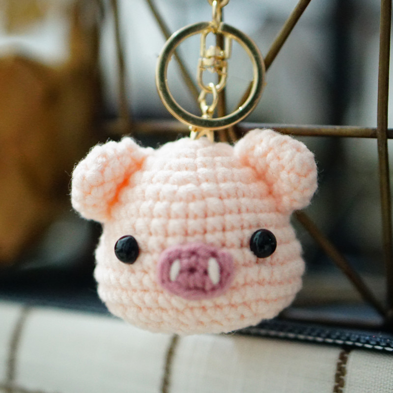 俞兆林时尚小猪钥匙扣挂件毛线钩针编织材料包打发时间手工送人潮流春