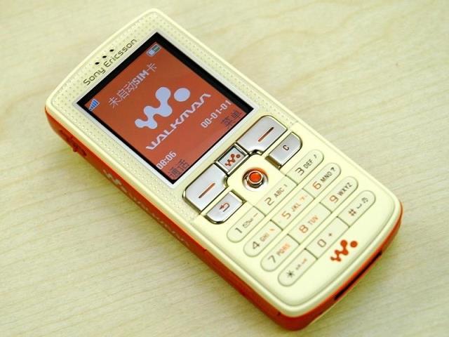经典ericsson索尼爱立信w800c学生老人按键直板音乐手机桔色官方标配