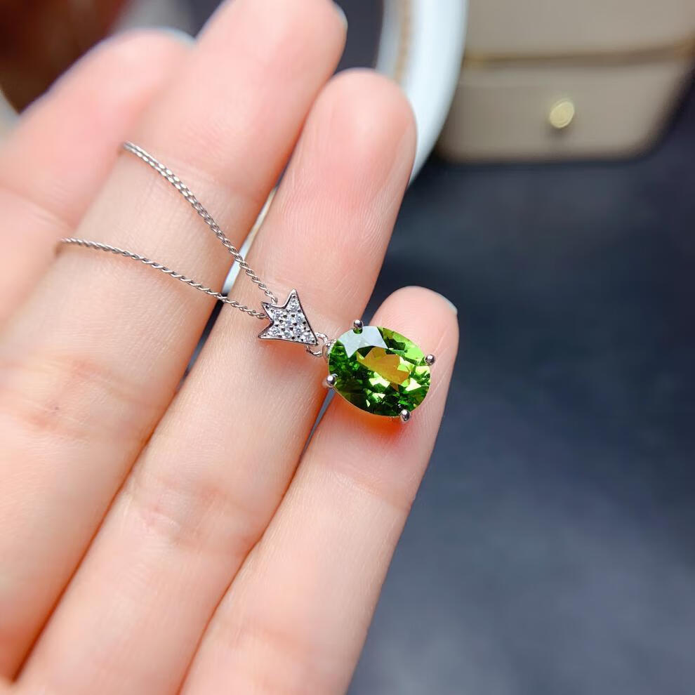 珍韵缘绿橄榄石项链女吊坠女银镀金镶嵌日韩时尚锁骨链证书天然橄榄石
