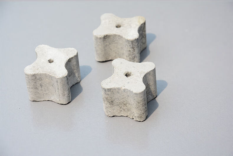 水泥垫块梅花形圆形钢筋保护层混凝土板筋垫块房建垫块楼板垫块 圆130