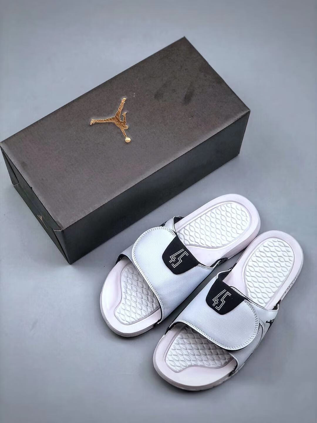 新款运动拖鞋 aj5百搭气垫拖鞋 轻质缓震棉中底运动沙滩拖鞋 拖鞋酷灰