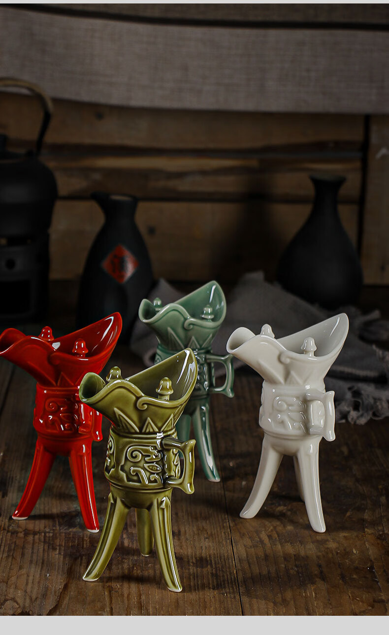 2022新款白酒盅瓷白酒酒樽樽杯酒杯古代中式爵杯小酒盅家用陶瓷创意烈