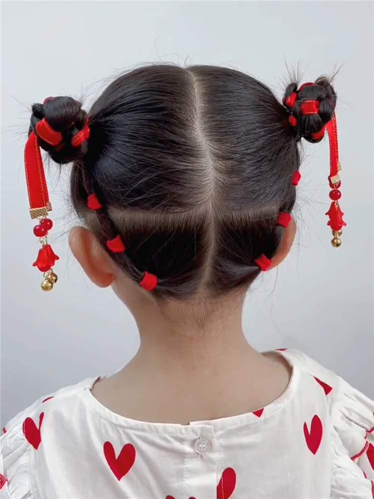 小女孩俏皮中国风发型图片