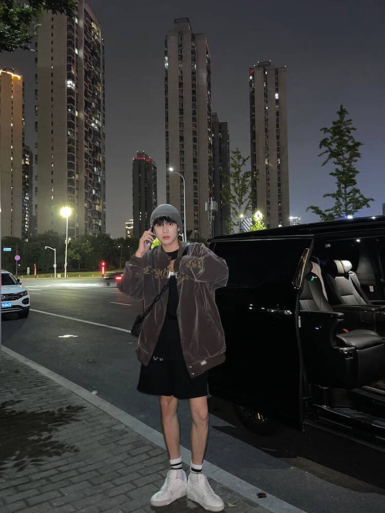 余庆伟的黑店一个不错的外套灰色xl