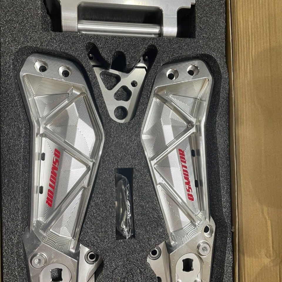 平叉 全顺n1s/ngt/u1/u b赛道平叉铝合金改装电动车专用后车架 金色