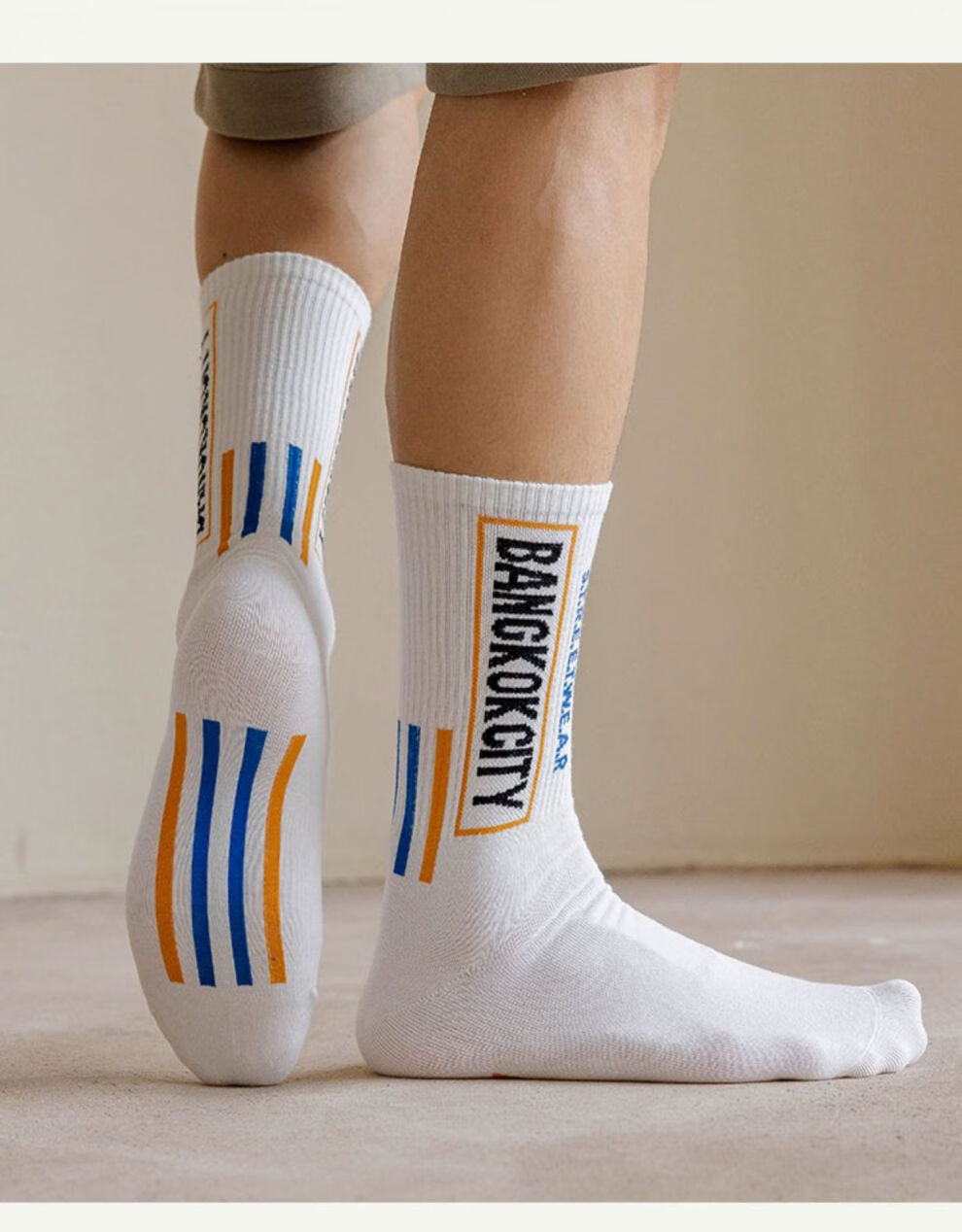 袜子男冬季高筒青少年马丁靴袜篮球袜子男中筒袜冬季ins潮高帮长筒袜