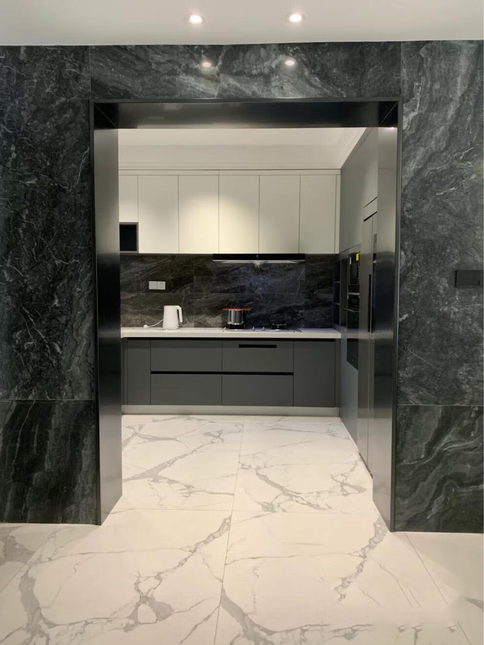 雷朔定制不锈钢包边门框门套窗户边框定制客厅垭口钛金条装饰阳台门洞