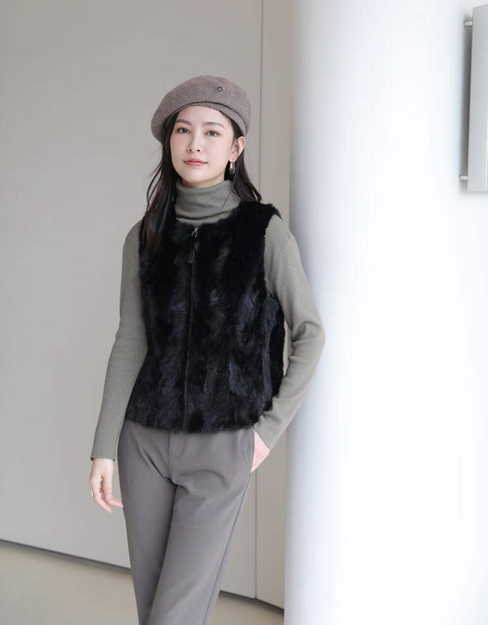 菲伊斯莉品牌貂皮马甲女貂毛坎肩貂皮皮草马甲女2021年新款时尚水貂