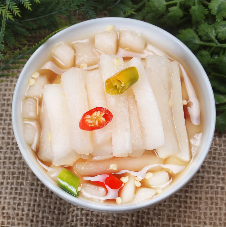 酸萝卜泡菜酸辣萝卜条咸菜腌萝卜自制特产农家糖醋泡萝卜下饭泡菜酱菜
