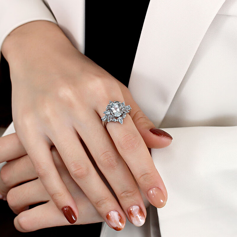 宝札 欧美女王范4克拉海蓝宝925银戒指女皇冠复古感天然大宝石礼物