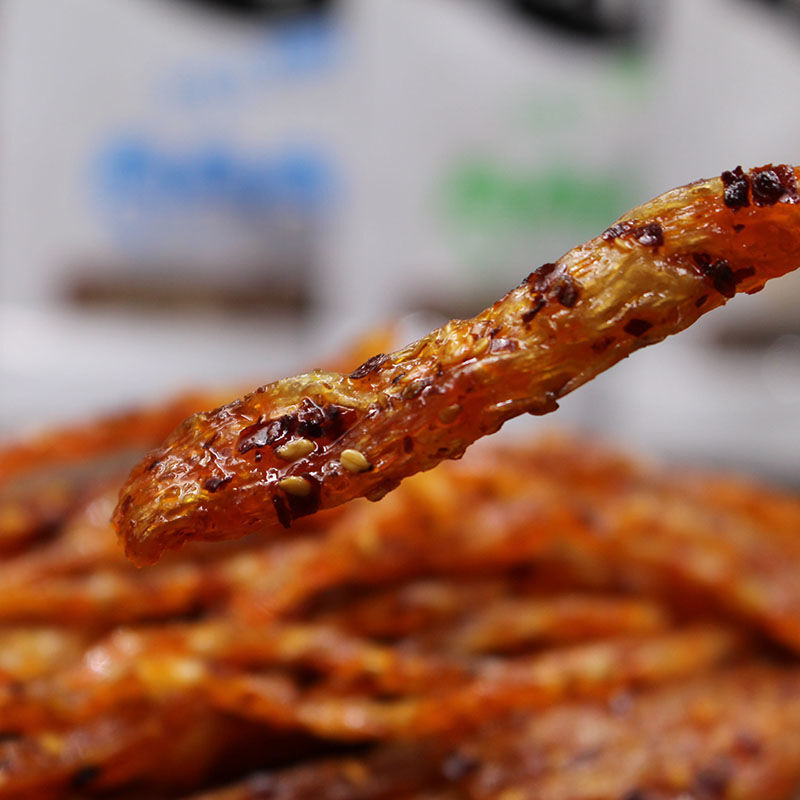 菊典 辣条薇仔馋嘴小哥麻辣片辣丝面筋4包/10包变态辣小时候麻辣条