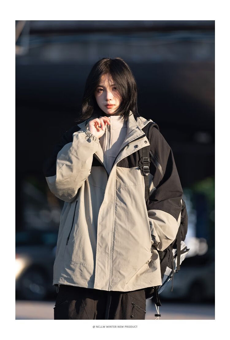 你初恋老王户外冲锋衣外套男秋冬装防风防水三合一可拆卸登山服女 灰