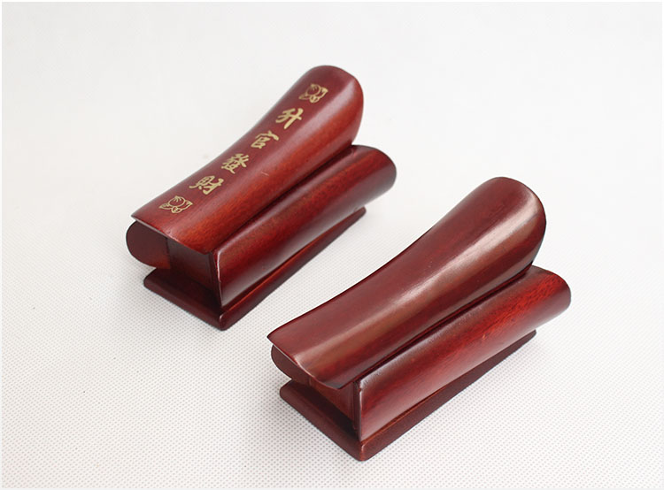 棺材摆件红木升官发财风水摆件楠木小棺材实木雕刻手把件带印章越南