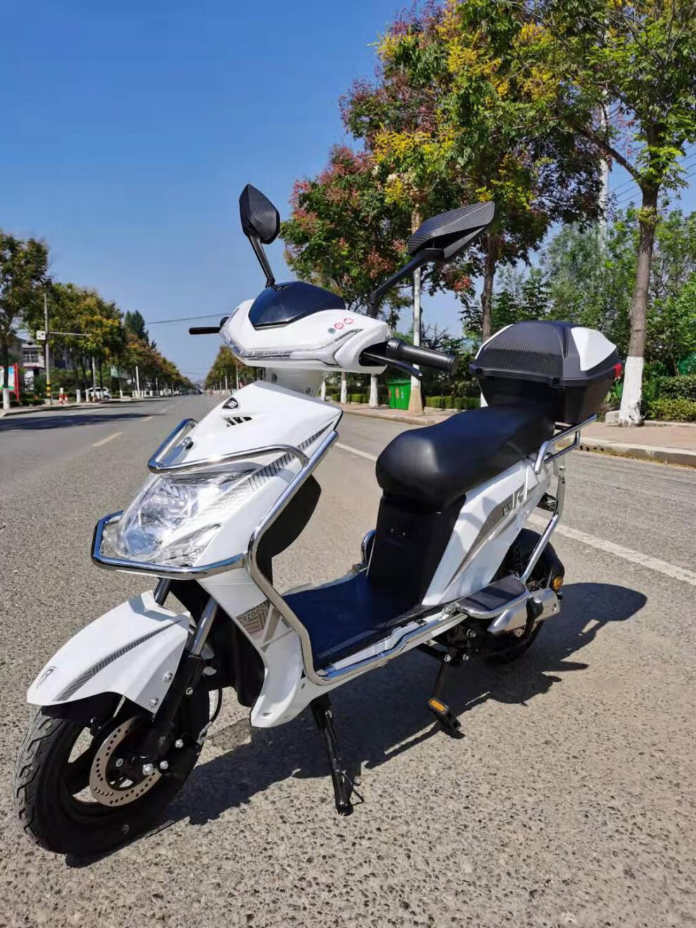 新国标外卖长跑王电动车大功率爬坡锂电池电瓶车魂动灰整车配72v20a锂