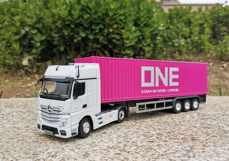 奔驰阿克托斯benzactros货柜卡车集装箱布帘挂车模型150150奔驰one