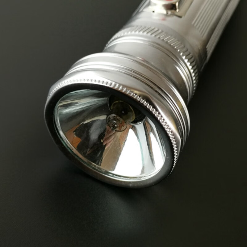 老式手电筒手电筒家用老人停电应急灯老式手电筒 铁皮一号电池 黄光老