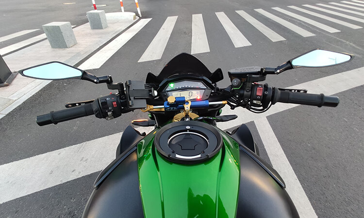 川崎z900倒车镜适用个性z1000z800z650z400通用改装后视镜反光镜羊角