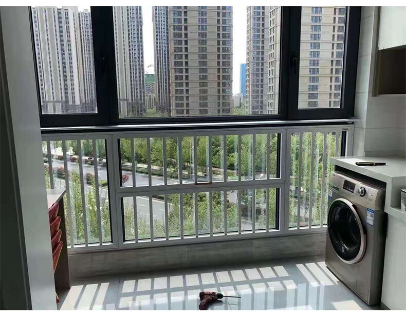 防护栏多功能防护栏阳台折叠晾衣架窗户室内安全家用自装铝合金栏杆