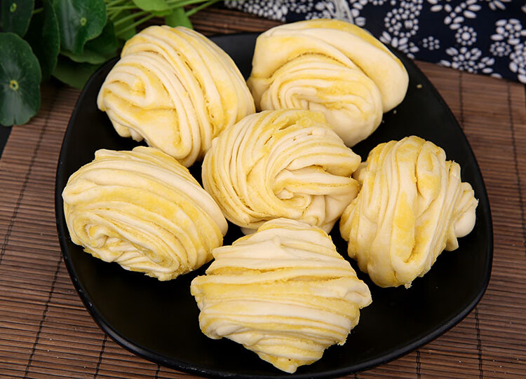 呼市特产胡麻油花卷馍地方特色小吃美食早餐蒸馍馒头烤馍馍咸油旋