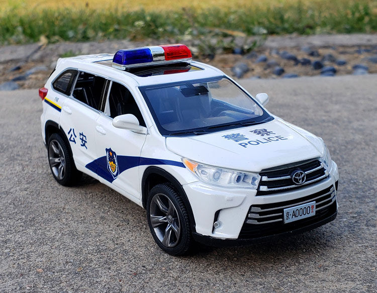 新年礼物132普拉多suv越野警车合金汽车模型车仿真声光回力玩具汉兰达