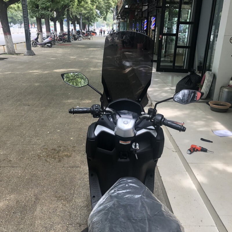 雅马哈巡鹰125风挡 适用踏板摩托车挡风板前改装配件挡雨防风玻璃