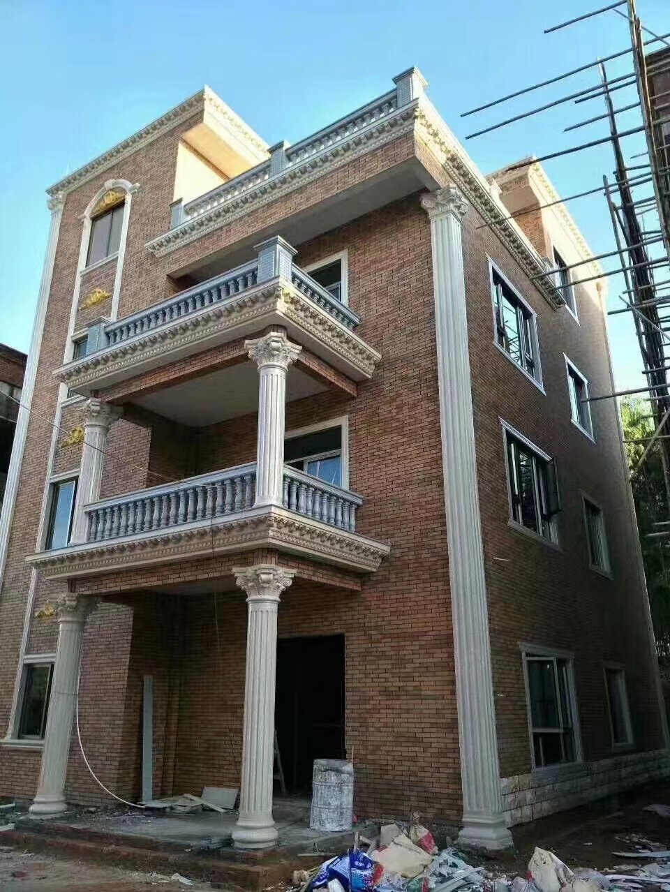 欧式外墙建筑模板现浇别墅贴墙柱包角柱罗马柱模具下单发边长40高37米