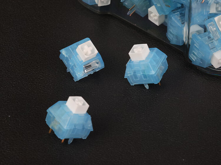 极地狐轴键盘 box轴极地狐轴凯华机械游戏电脑键盘热插拔轴有声段落轴