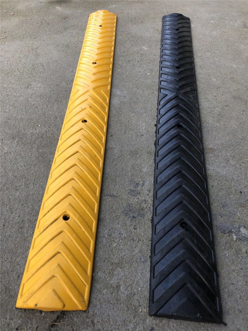 微型橡胶减速带2高车位分割线斜坡限速板自行车缓冲带黄黑斜纹1000300