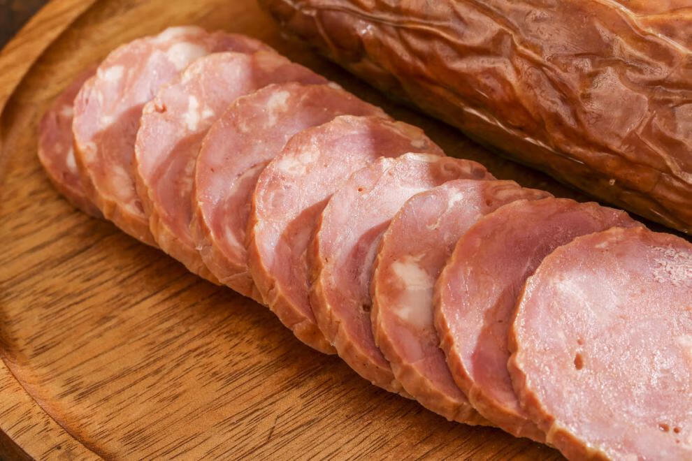 青岛老火腿手撕老式火腿香肠烟熏烤大火腿零食开袋即食纯肉火腿肠 4根